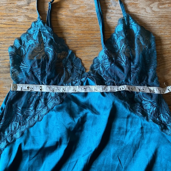 Never worn, no tags, satin and teal lace slip dress medium - Picture 7 of 7